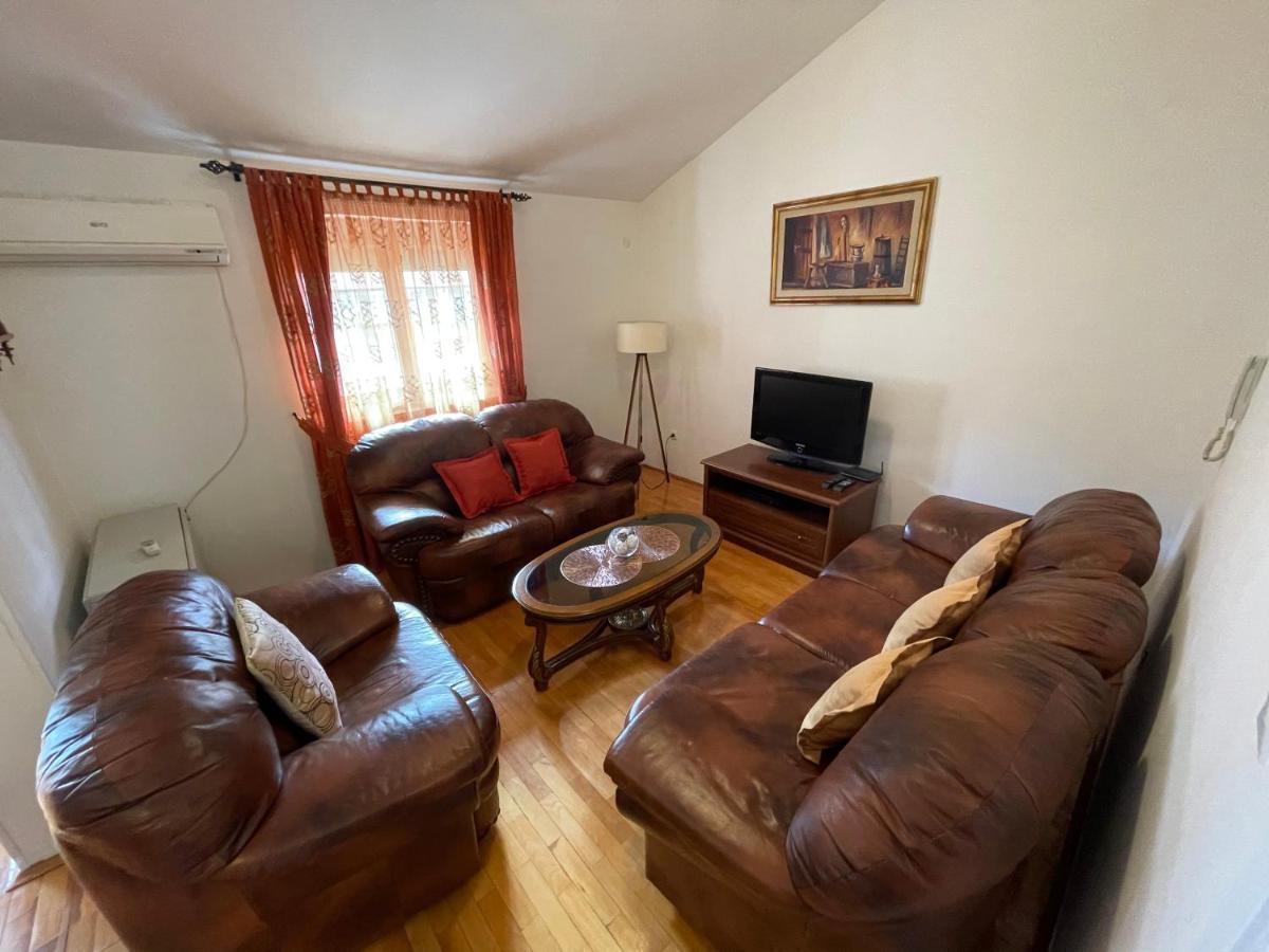 Aquarium Apartment Котор Екстер'єр фото