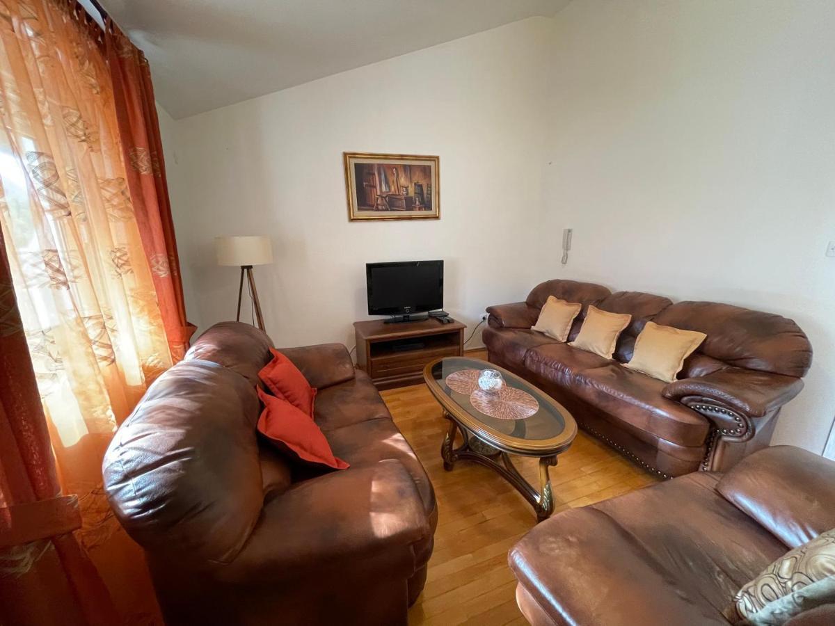 Aquarium Apartment Котор Екстер'єр фото