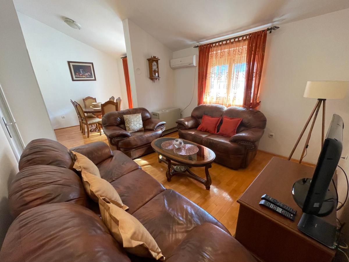 Aquarium Apartment Котор Екстер'єр фото