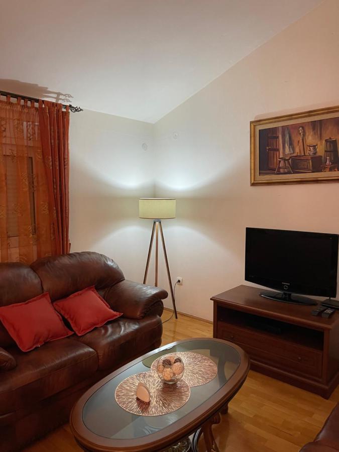 Aquarium Apartment Котор Екстер'єр фото