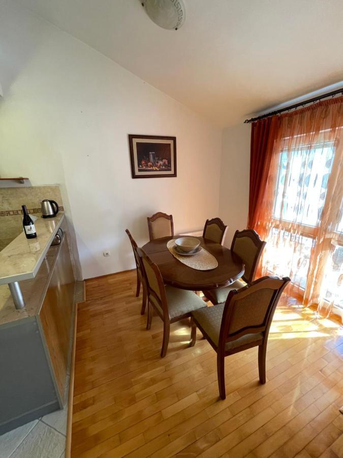 Aquarium Apartment Котор Екстер'єр фото