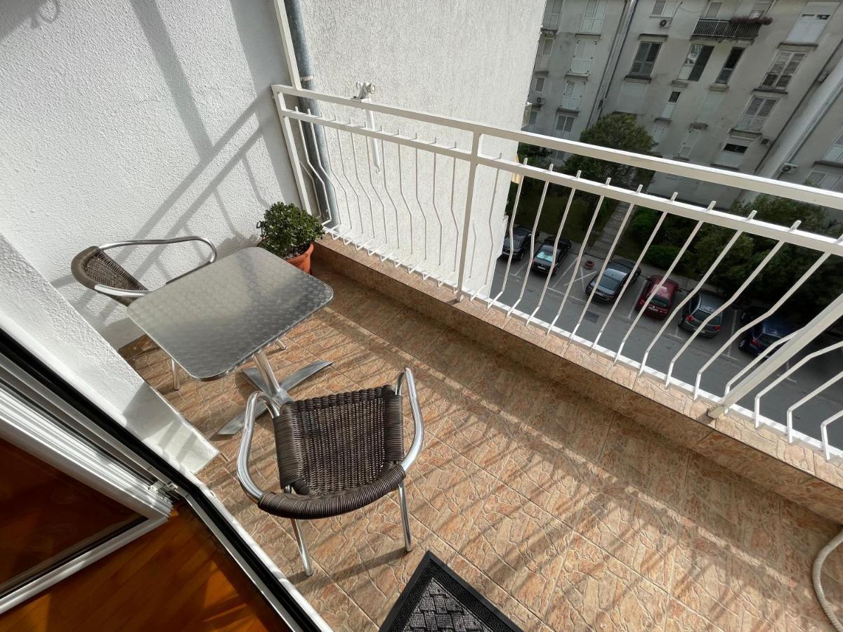 Aquarium Apartment Котор Екстер'єр фото